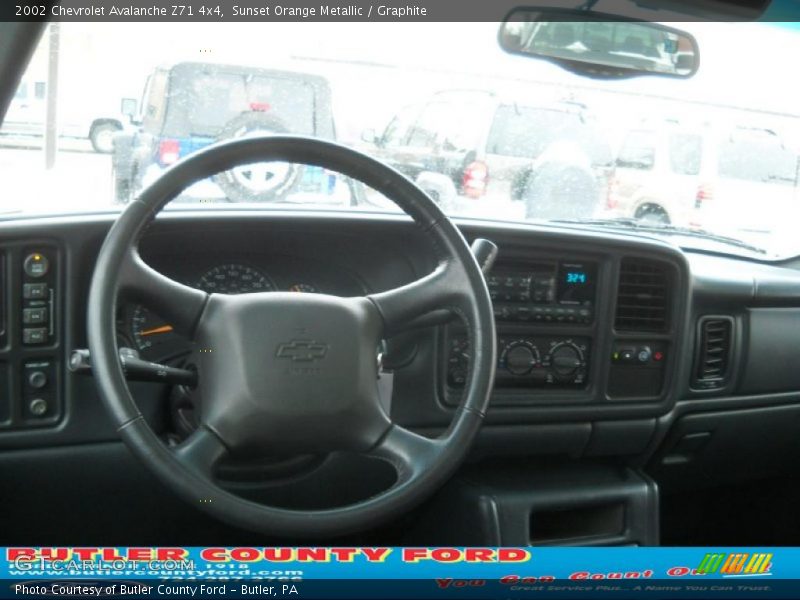Sunset Orange Metallic / Graphite 2002 Chevrolet Avalanche Z71 4x4