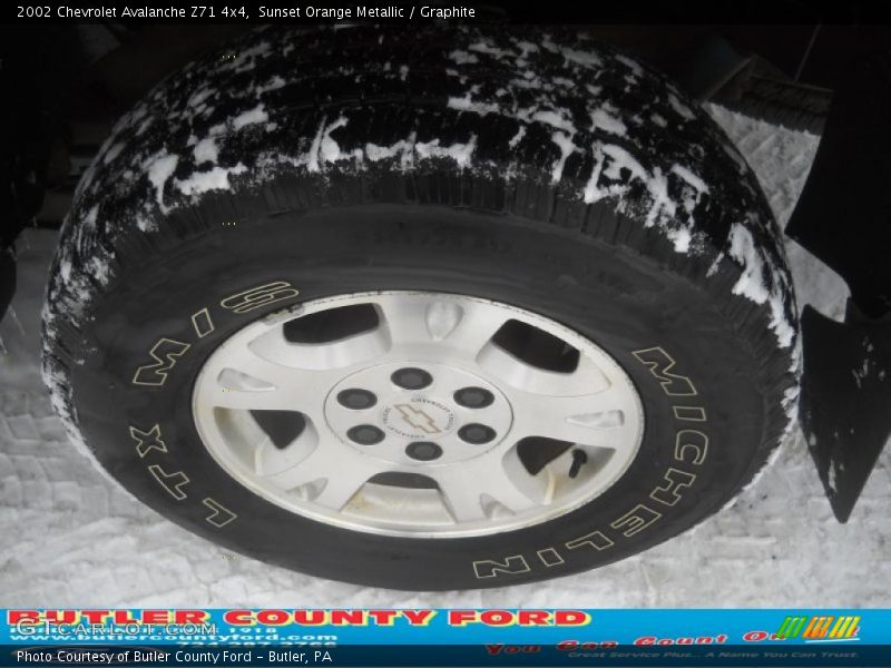 Sunset Orange Metallic / Graphite 2002 Chevrolet Avalanche Z71 4x4