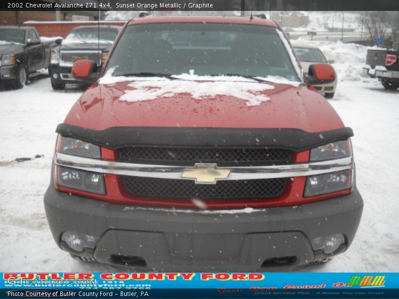 Sunset Orange Metallic / Graphite 2002 Chevrolet Avalanche Z71 4x4