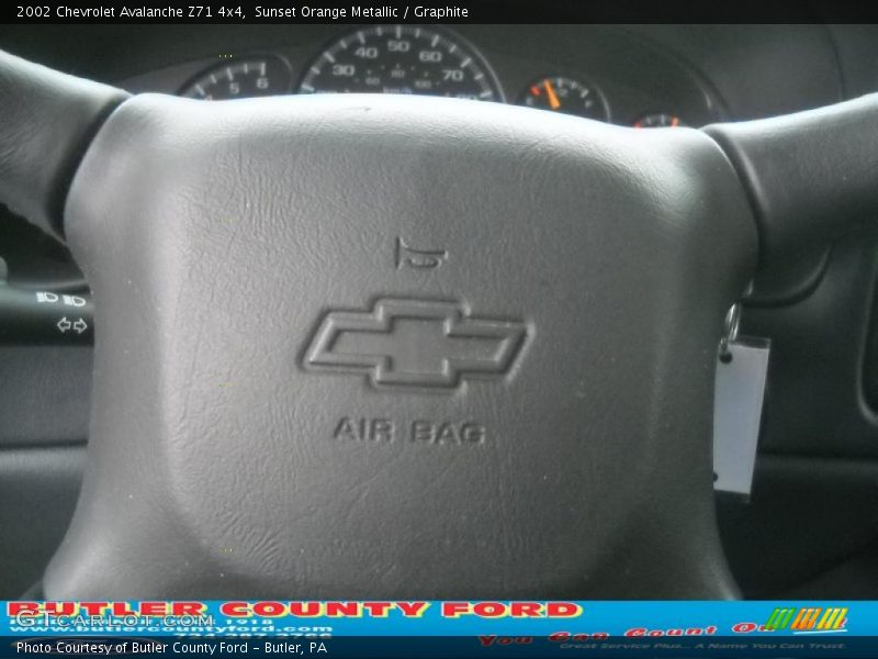 Sunset Orange Metallic / Graphite 2002 Chevrolet Avalanche Z71 4x4