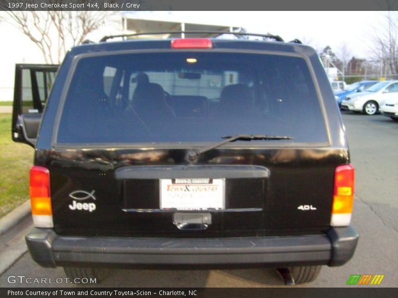 Black / Grey 1997 Jeep Cherokee Sport 4x4