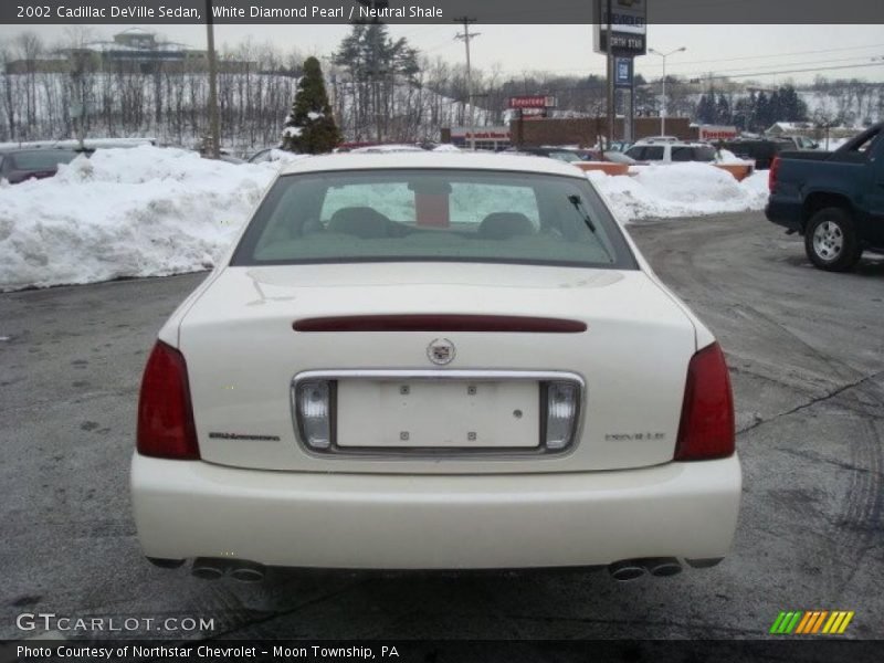 White Diamond Pearl / Neutral Shale 2002 Cadillac DeVille Sedan
