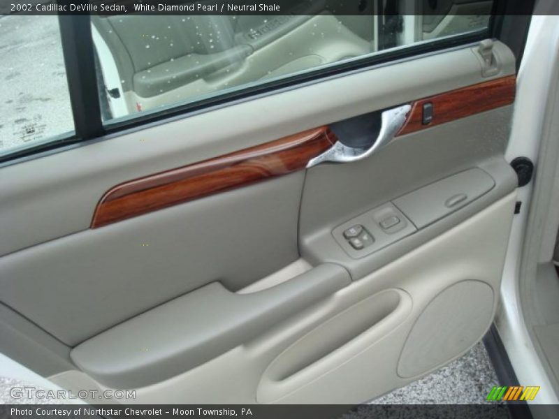 White Diamond Pearl / Neutral Shale 2002 Cadillac DeVille Sedan