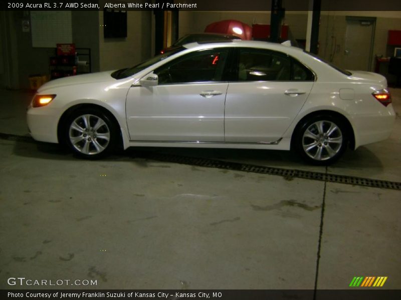 Alberta White Pearl / Parchment 2009 Acura RL 3.7 AWD Sedan