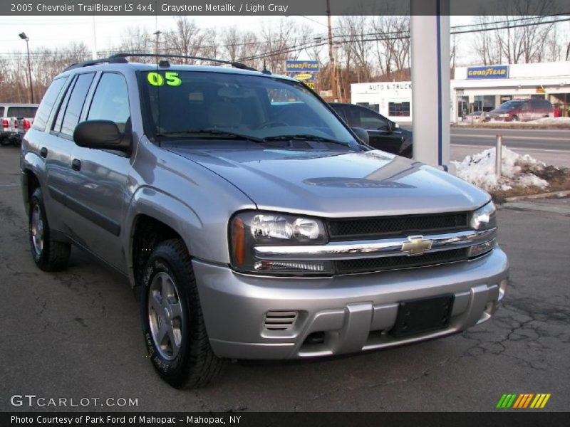 Graystone Metallic / Light Gray 2005 Chevrolet TrailBlazer LS 4x4