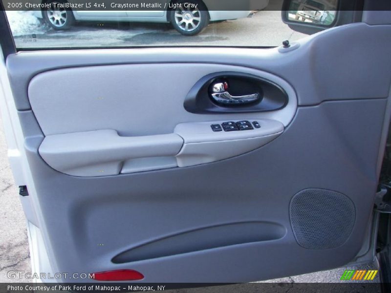 Graystone Metallic / Light Gray 2005 Chevrolet TrailBlazer LS 4x4