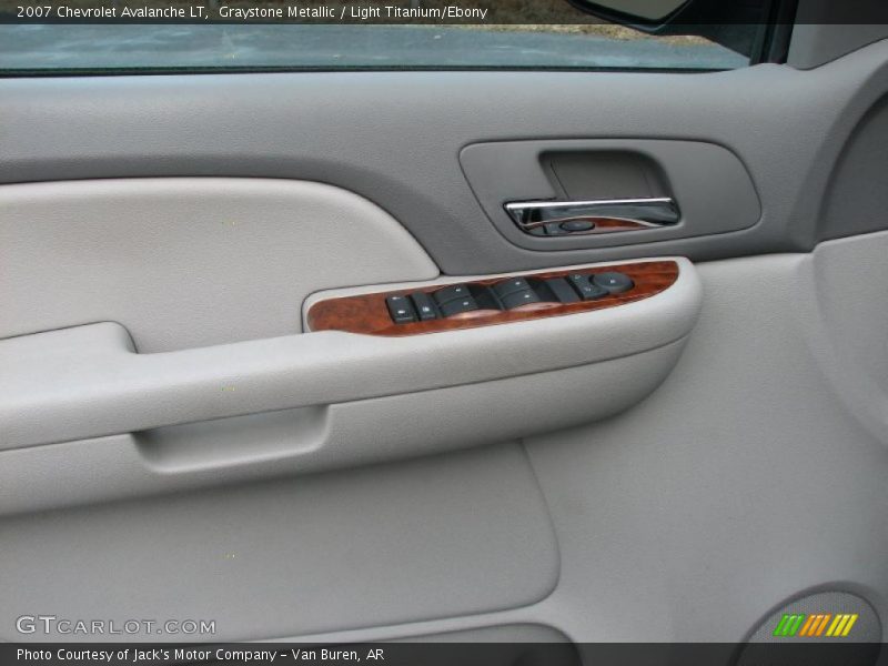 Graystone Metallic / Light Titanium/Ebony 2007 Chevrolet Avalanche LT