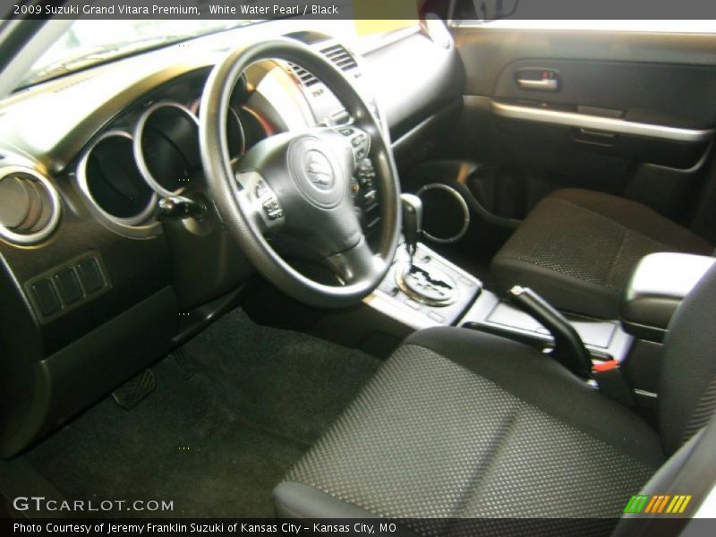 White Water Pearl / Black 2009 Suzuki Grand Vitara Premium