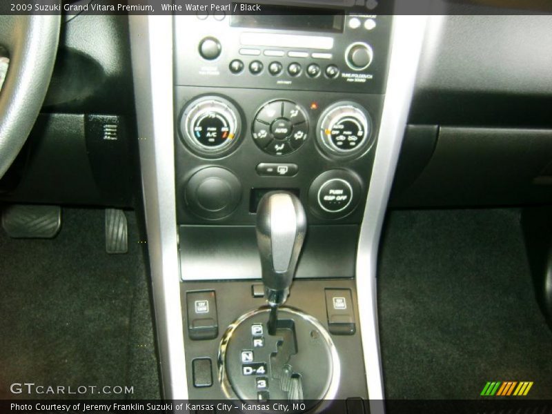 White Water Pearl / Black 2009 Suzuki Grand Vitara Premium