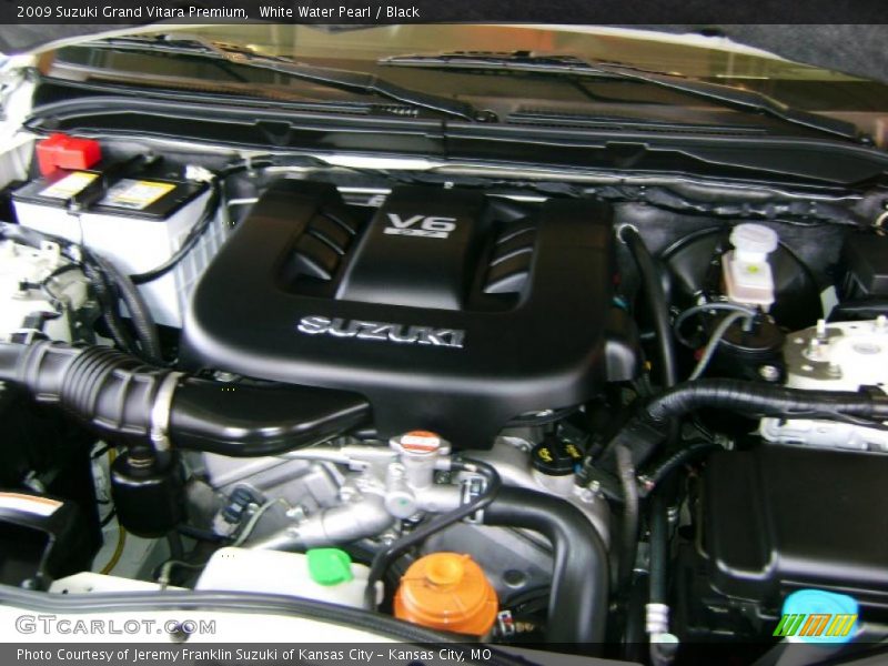 White Water Pearl / Black 2009 Suzuki Grand Vitara Premium