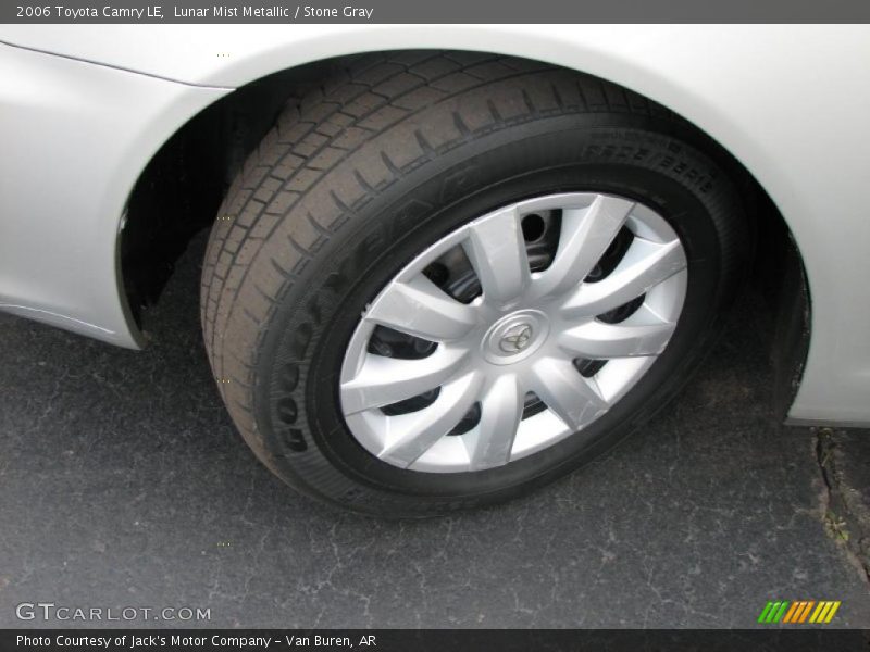 Lunar Mist Metallic / Stone Gray 2006 Toyota Camry LE