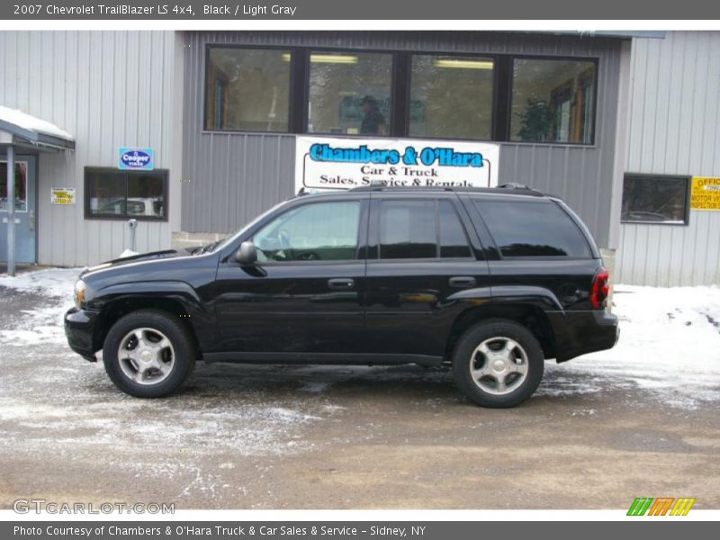 Black / Light Gray 2007 Chevrolet TrailBlazer LS 4x4