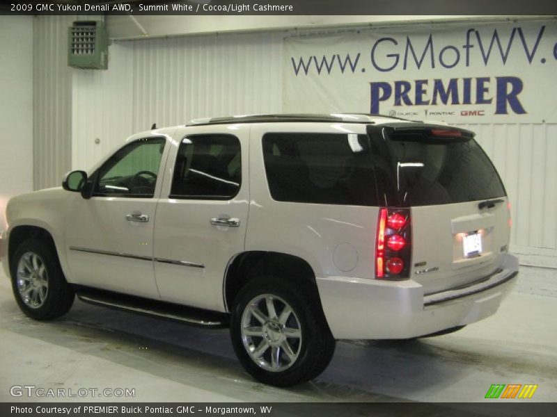 Summit White / Cocoa/Light Cashmere 2009 GMC Yukon Denali AWD