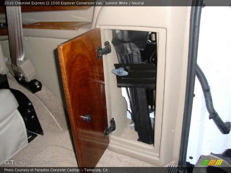 Summit White / Neutral 2010 Chevrolet Express LS 1500 Explorer Conversion Van