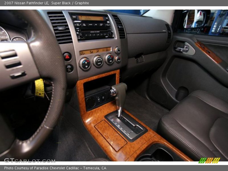 Super Black / Graphite 2007 Nissan Pathfinder LE