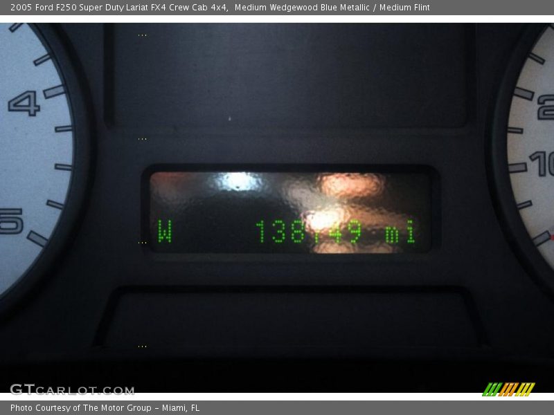 Medium Wedgewood Blue Metallic / Medium Flint 2005 Ford F250 Super Duty Lariat FX4 Crew Cab 4x4