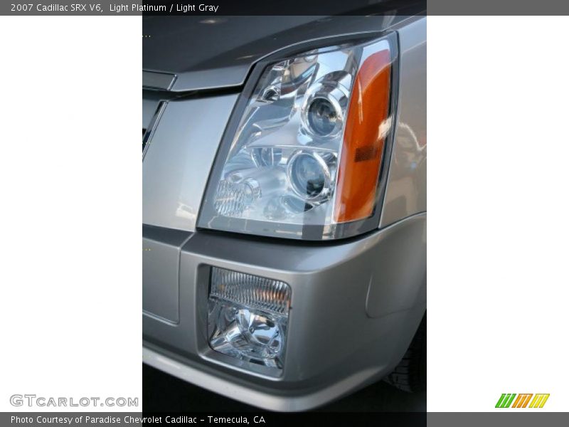 Light Platinum / Light Gray 2007 Cadillac SRX V6