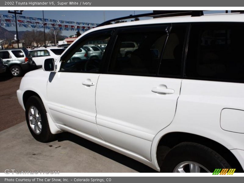Super White / Ivory 2002 Toyota Highlander V6