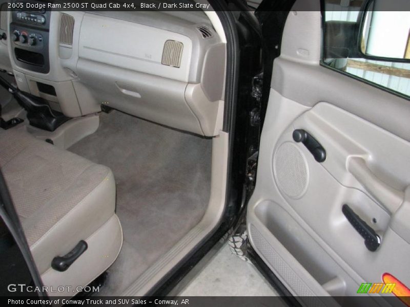 Black / Dark Slate Gray 2005 Dodge Ram 2500 ST Quad Cab 4x4