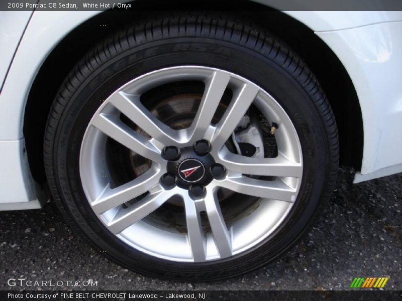 White Hot / Onyx 2009 Pontiac G8 Sedan