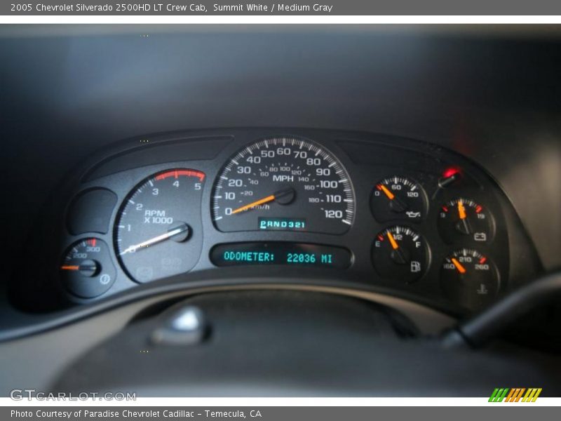 Summit White / Medium Gray 2005 Chevrolet Silverado 2500HD LT Crew Cab