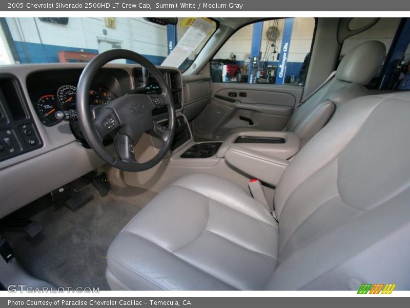 Summit White / Medium Gray 2005 Chevrolet Silverado 2500HD LT Crew Cab