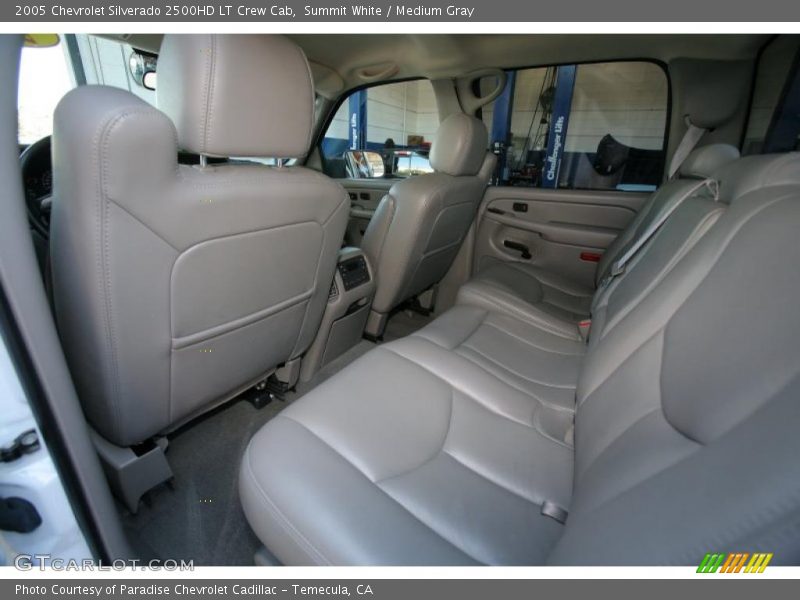 Summit White / Medium Gray 2005 Chevrolet Silverado 2500HD LT Crew Cab