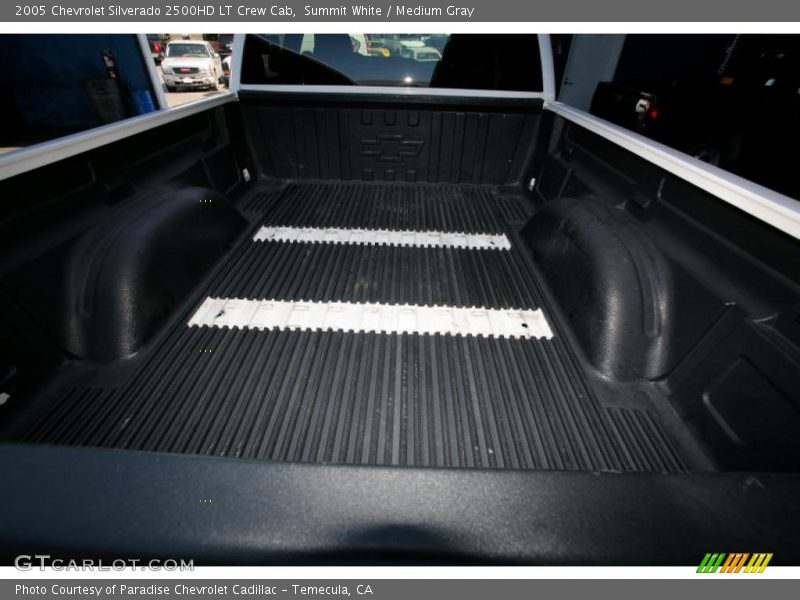 Summit White / Medium Gray 2005 Chevrolet Silverado 2500HD LT Crew Cab