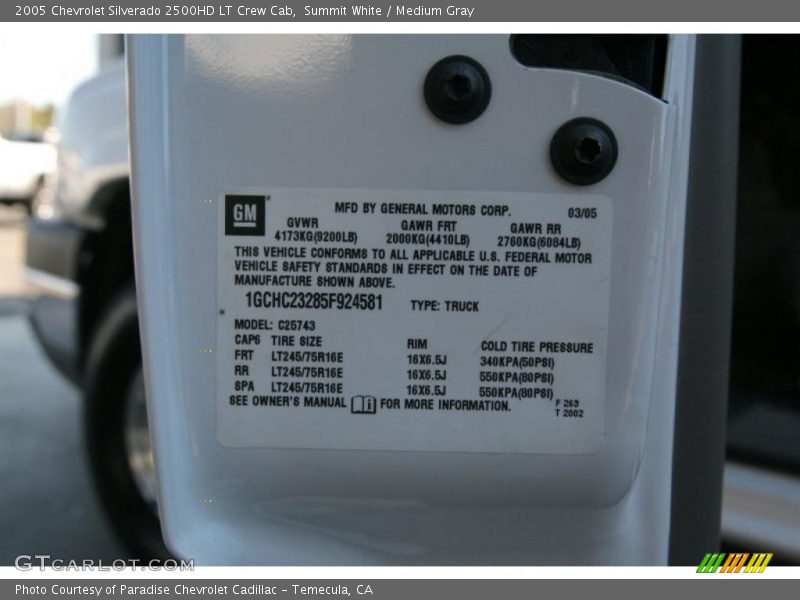 Summit White / Medium Gray 2005 Chevrolet Silverado 2500HD LT Crew Cab