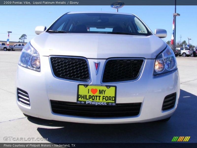 Liquid Platinum Metallic / Ebony 2009 Pontiac Vibe