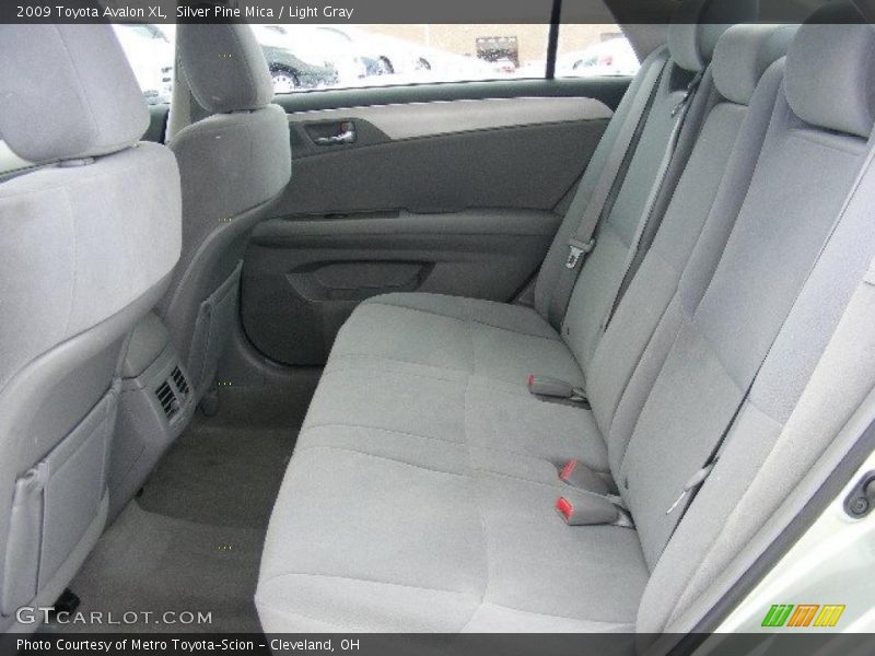 Silver Pine Mica / Light Gray 2009 Toyota Avalon XL