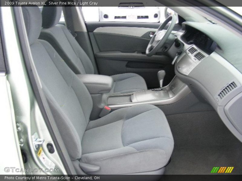 Silver Pine Mica / Light Gray 2009 Toyota Avalon XL