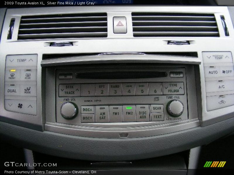 Silver Pine Mica / Light Gray 2009 Toyota Avalon XL