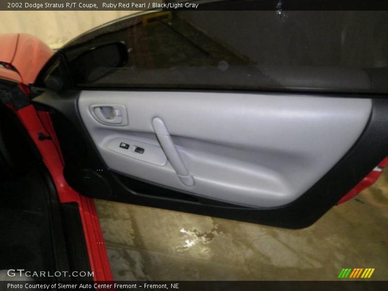Ruby Red Pearl / Black/Light Gray 2002 Dodge Stratus R/T Coupe