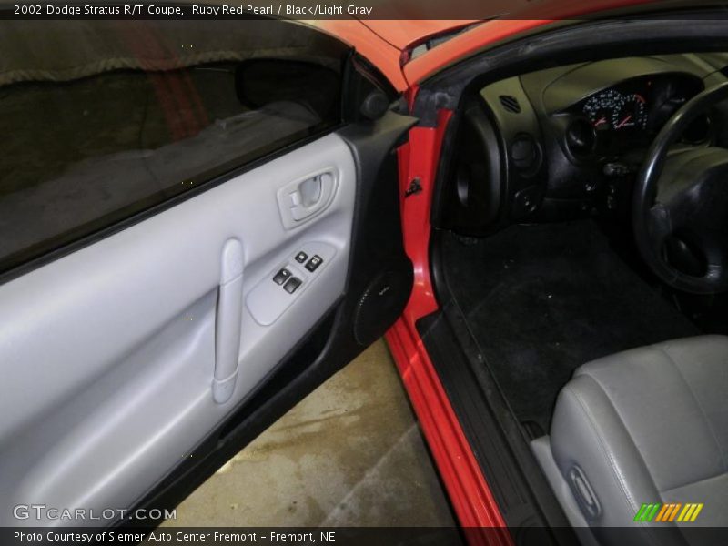 Ruby Red Pearl / Black/Light Gray 2002 Dodge Stratus R/T Coupe
