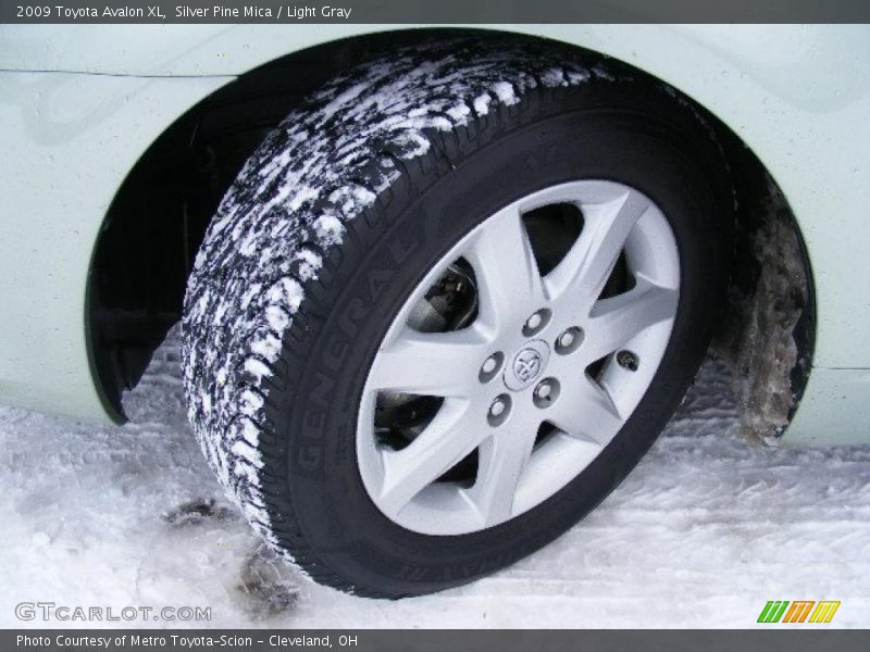 Silver Pine Mica / Light Gray 2009 Toyota Avalon XL