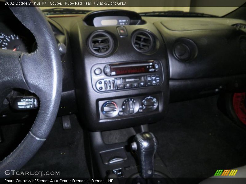 Ruby Red Pearl / Black/Light Gray 2002 Dodge Stratus R/T Coupe
