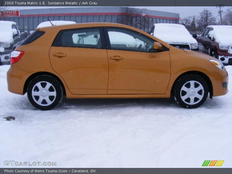 Sundance Metallic / Ash Gray 2009 Toyota Matrix 1.8