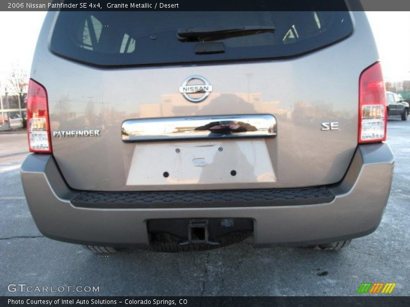 Granite Metallic / Desert 2006 Nissan Pathfinder SE 4x4