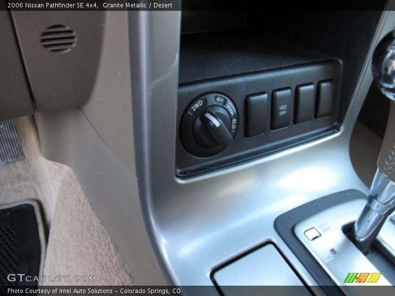 Granite Metallic / Desert 2006 Nissan Pathfinder SE 4x4