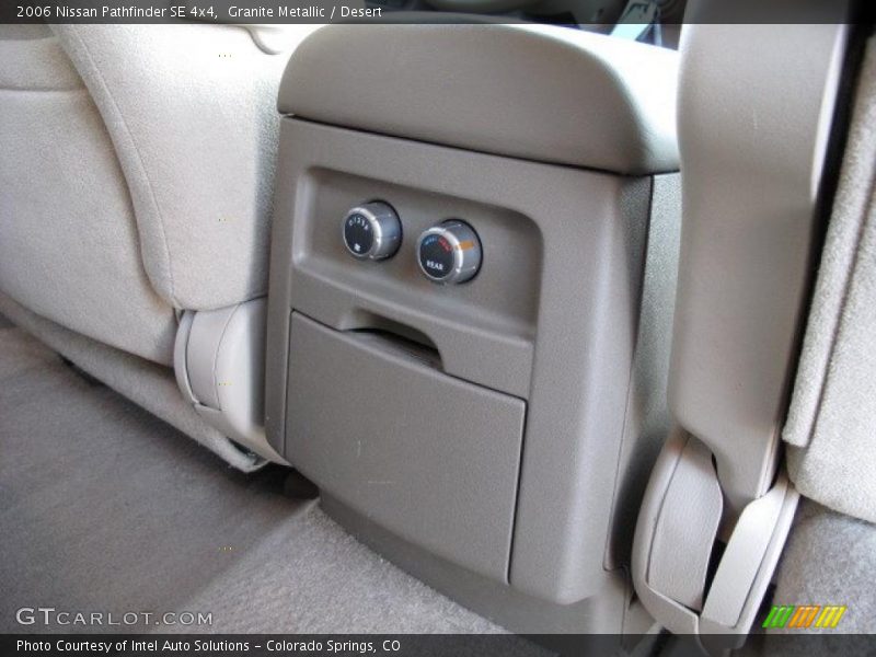 Granite Metallic / Desert 2006 Nissan Pathfinder SE 4x4