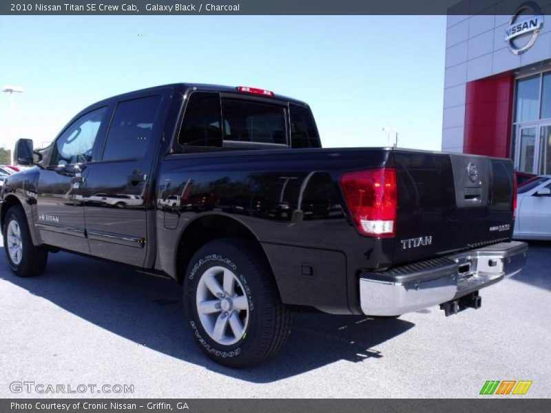 Galaxy Black / Charcoal 2010 Nissan Titan SE Crew Cab