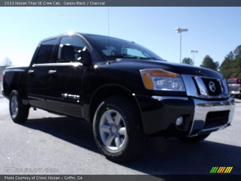 Galaxy Black / Charcoal 2010 Nissan Titan SE Crew Cab