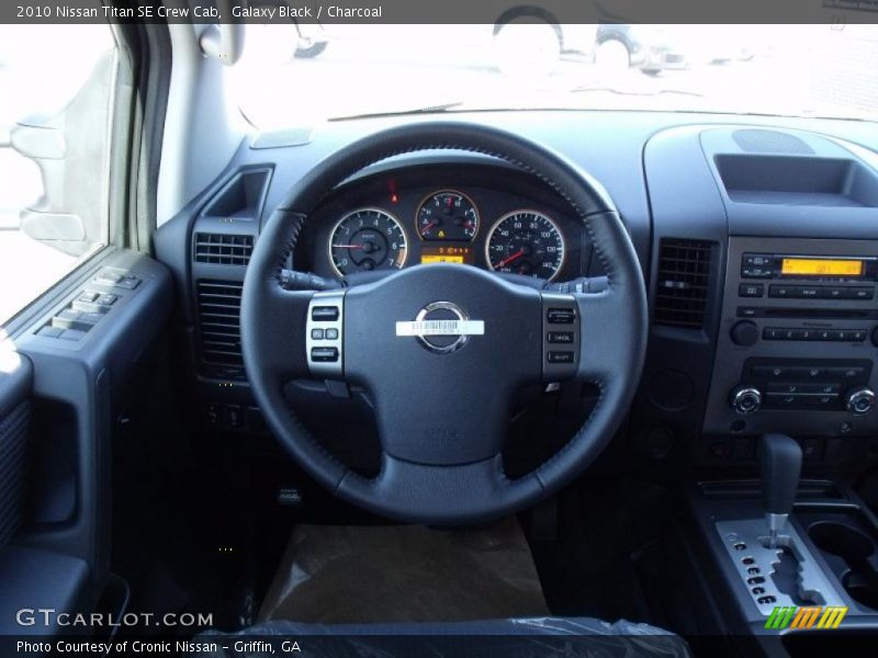 Galaxy Black / Charcoal 2010 Nissan Titan SE Crew Cab