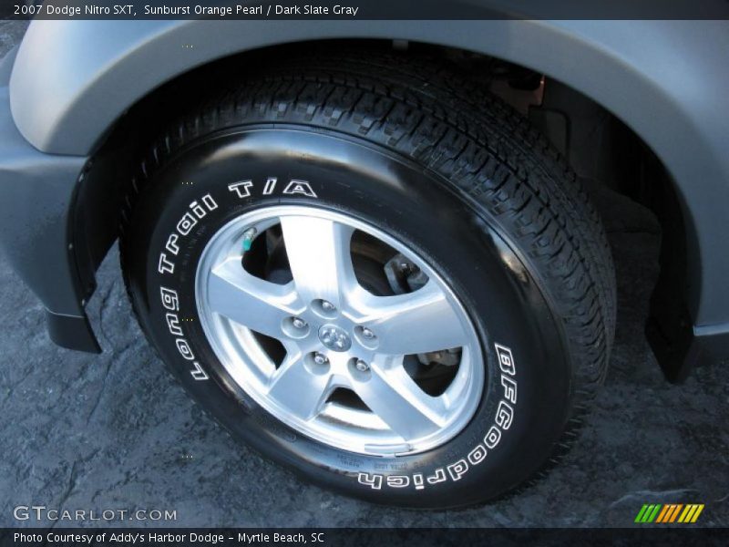 Sunburst Orange Pearl / Dark Slate Gray 2007 Dodge Nitro SXT