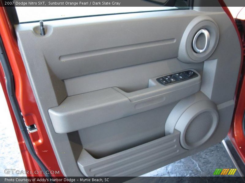 Sunburst Orange Pearl / Dark Slate Gray 2007 Dodge Nitro SXT