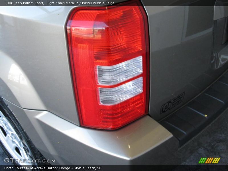 Light Khaki Metallic / Pastel Pebble Beige 2008 Jeep Patriot Sport