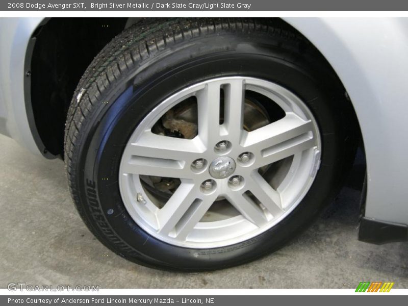 Bright Silver Metallic / Dark Slate Gray/Light Slate Gray 2008 Dodge Avenger SXT