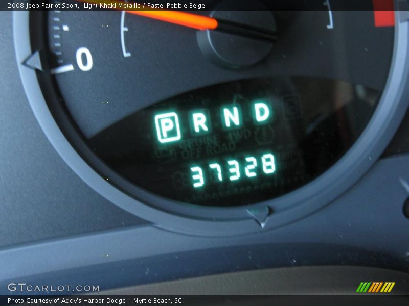 Light Khaki Metallic / Pastel Pebble Beige 2008 Jeep Patriot Sport
