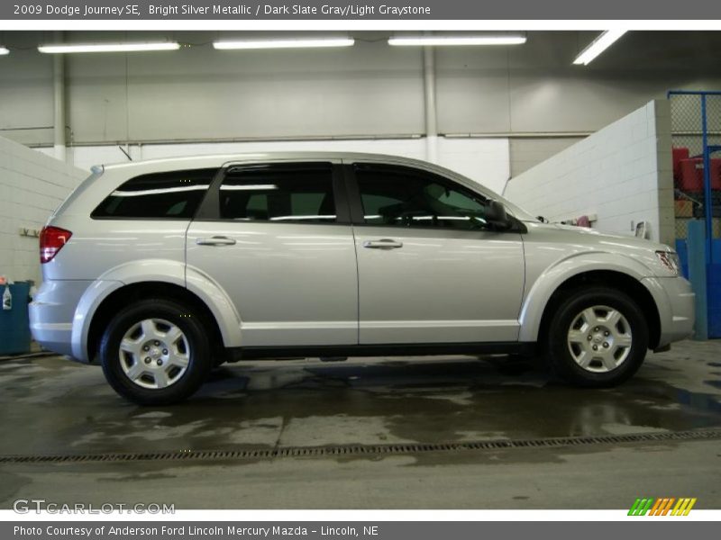 Bright Silver Metallic / Dark Slate Gray/Light Graystone 2009 Dodge Journey SE